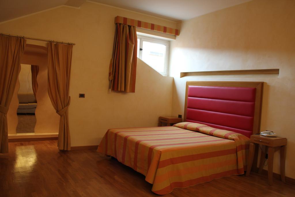 Hotel Castello L'Aquila Exterior photo